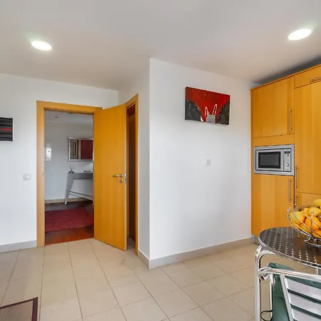 Penthouse Apartment *